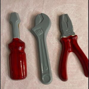 شکلات شیری ابزار با کرم لوتوس