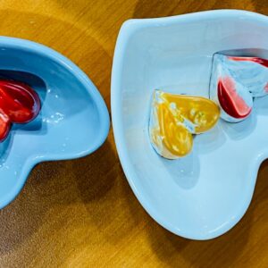 شکلات قلبی بن بن با فیلینگ کرم و لوتوس