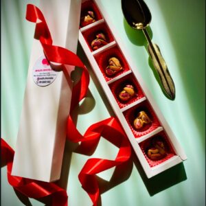 شکلات تلخ بلژیکی با مغز پسته و بادام