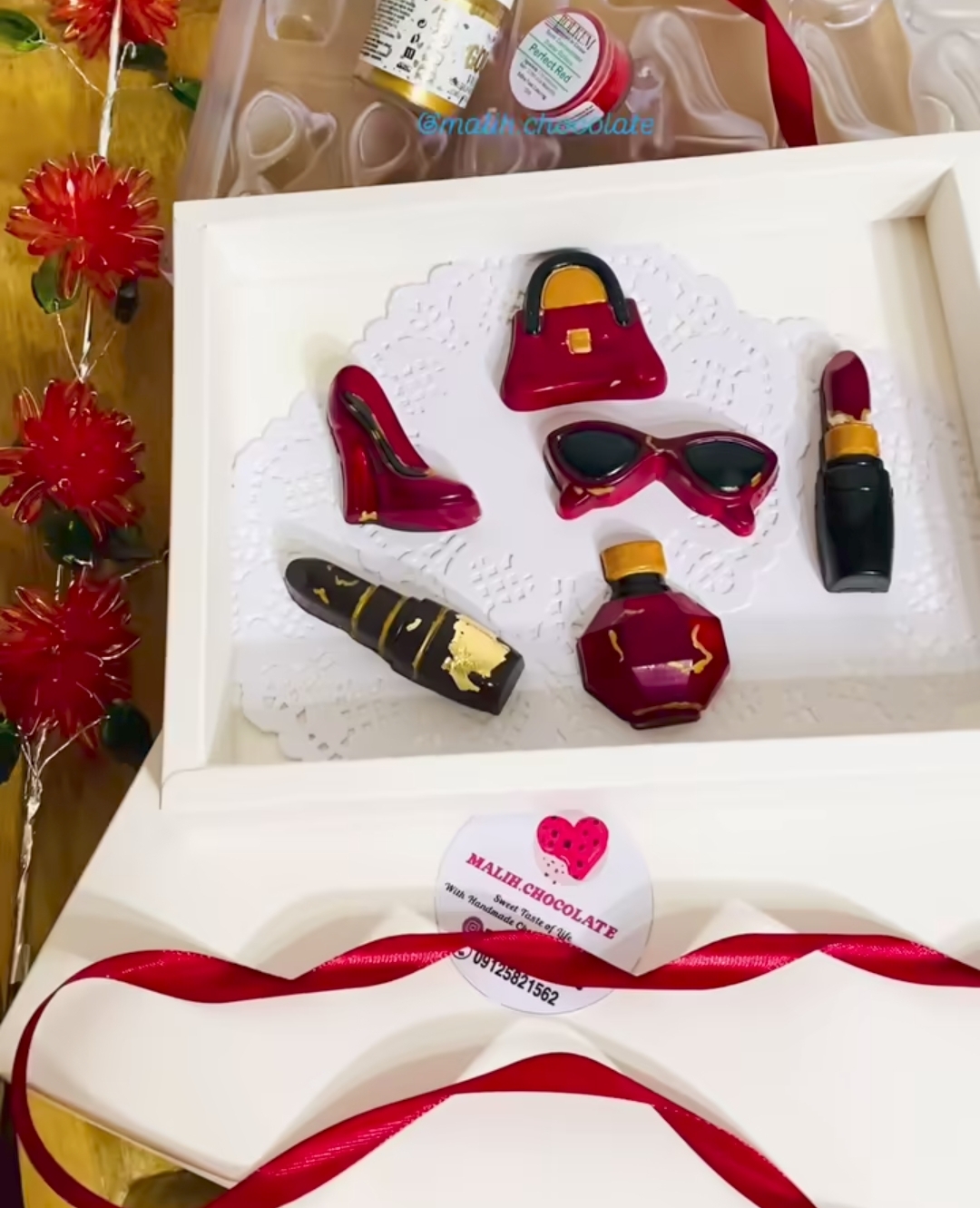 شکلات بلژیکی طرح لوازم آرایش